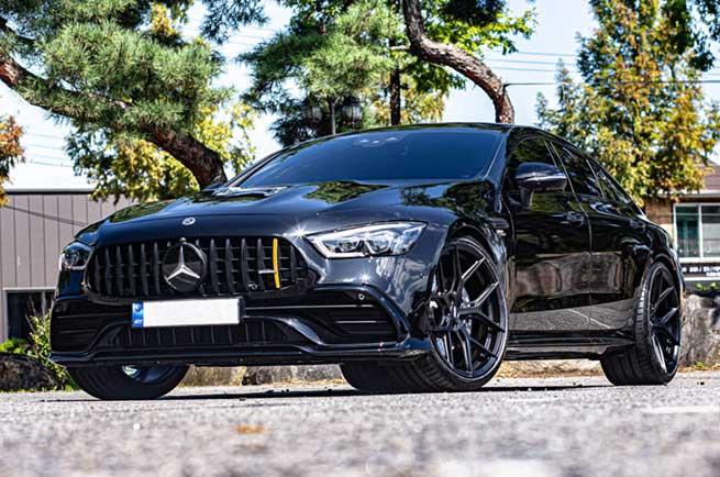 MERCEDES BENZ AMG GT